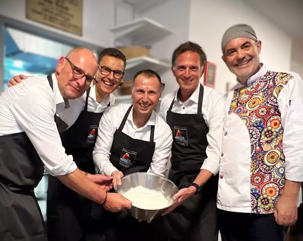 Geschäftsführer kochen für die Wärmestube Geschäftsführer kochen für die Wärmestube